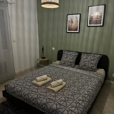 Mas Au Coeur De La Campagne Apartment